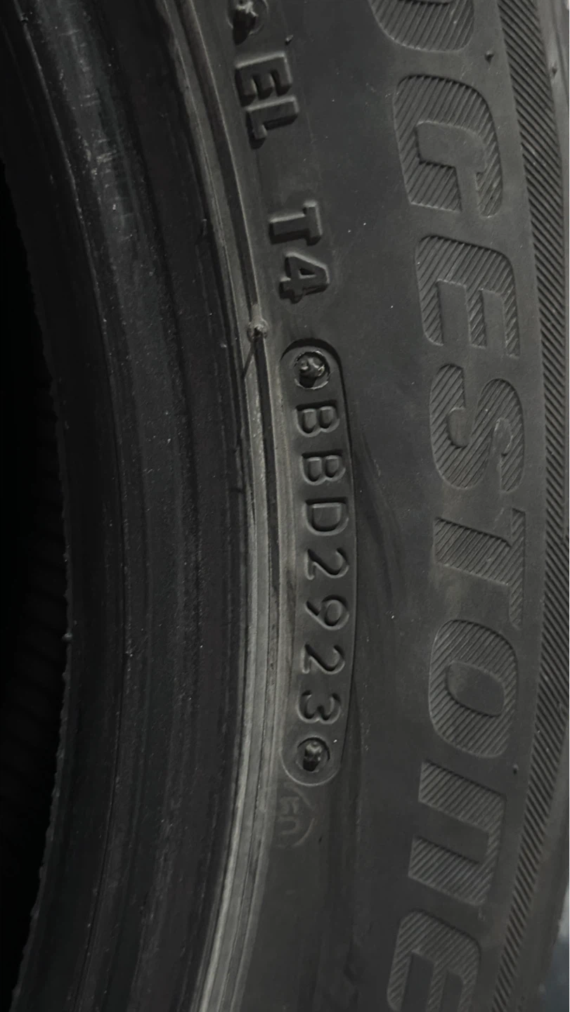 Bridgestone Blizzak Winter Tires 225/55R19 99T - photo 5