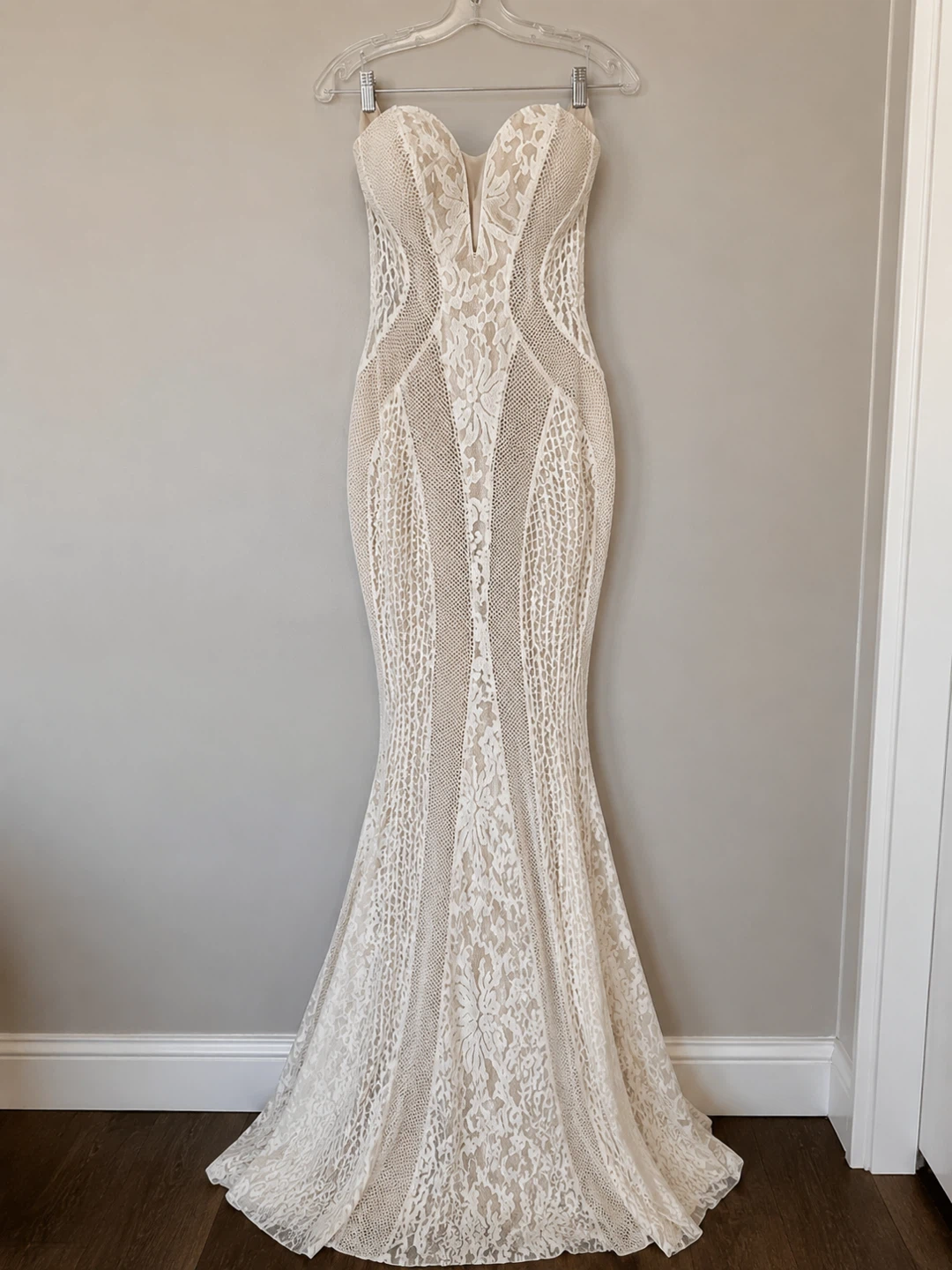 JASZ Couture Brand New 6266 Evening Dress size 2