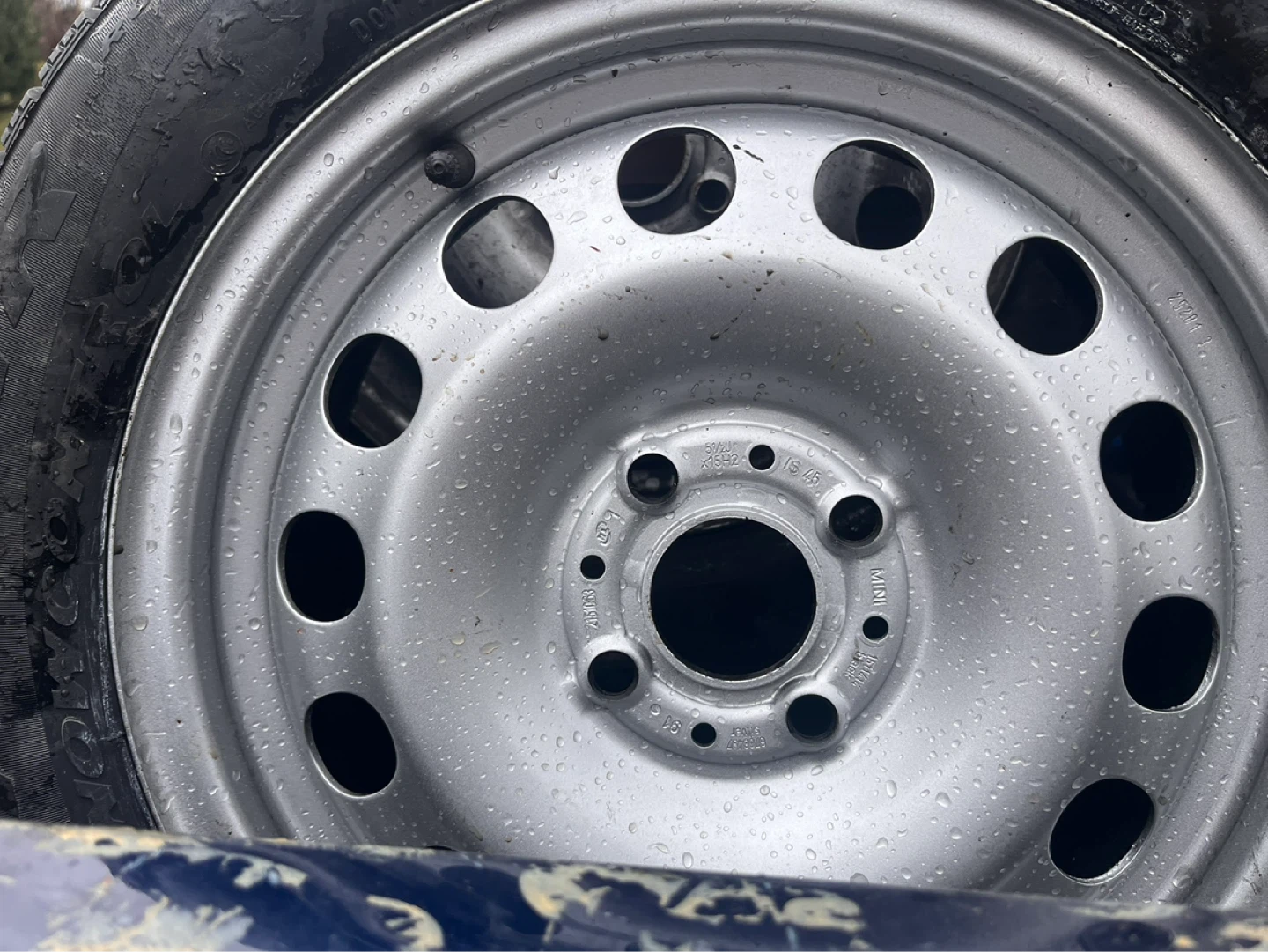 Set of 4 Mini Winter Tires and Rims - photo 5