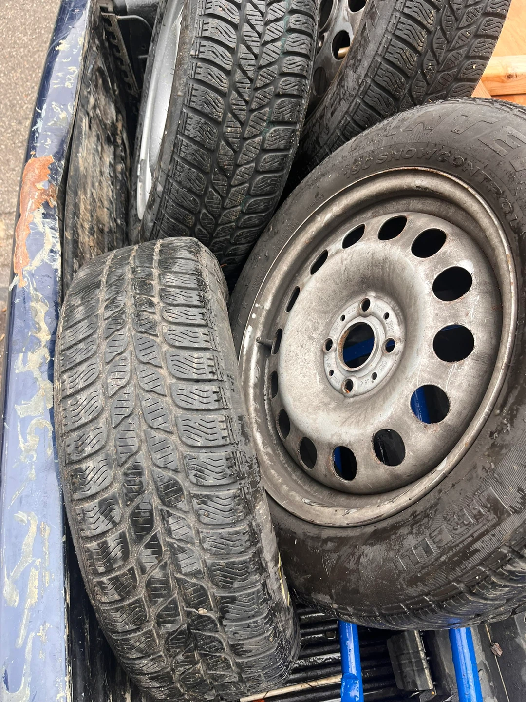 Set of 4 Mini Winter Tires and Rims - photo 2