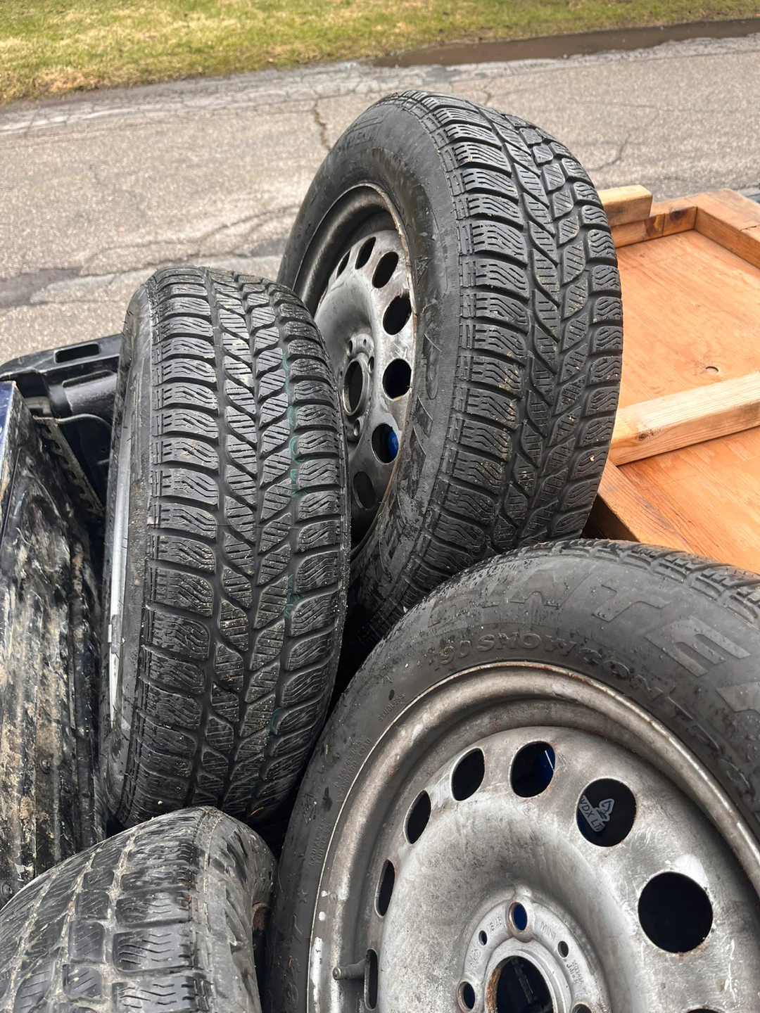 Set of 4 Mini Winter Tires and Rims - photo 3