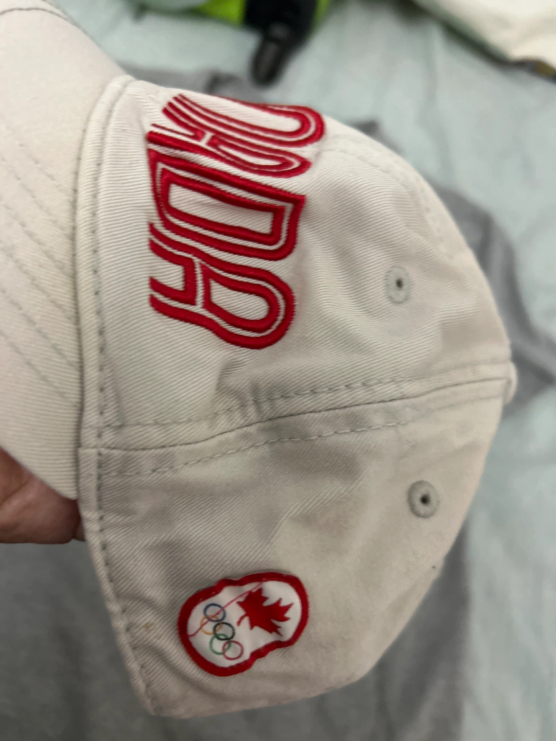 Hudson's Bay Canada T-Shirt and Cap - photo 3