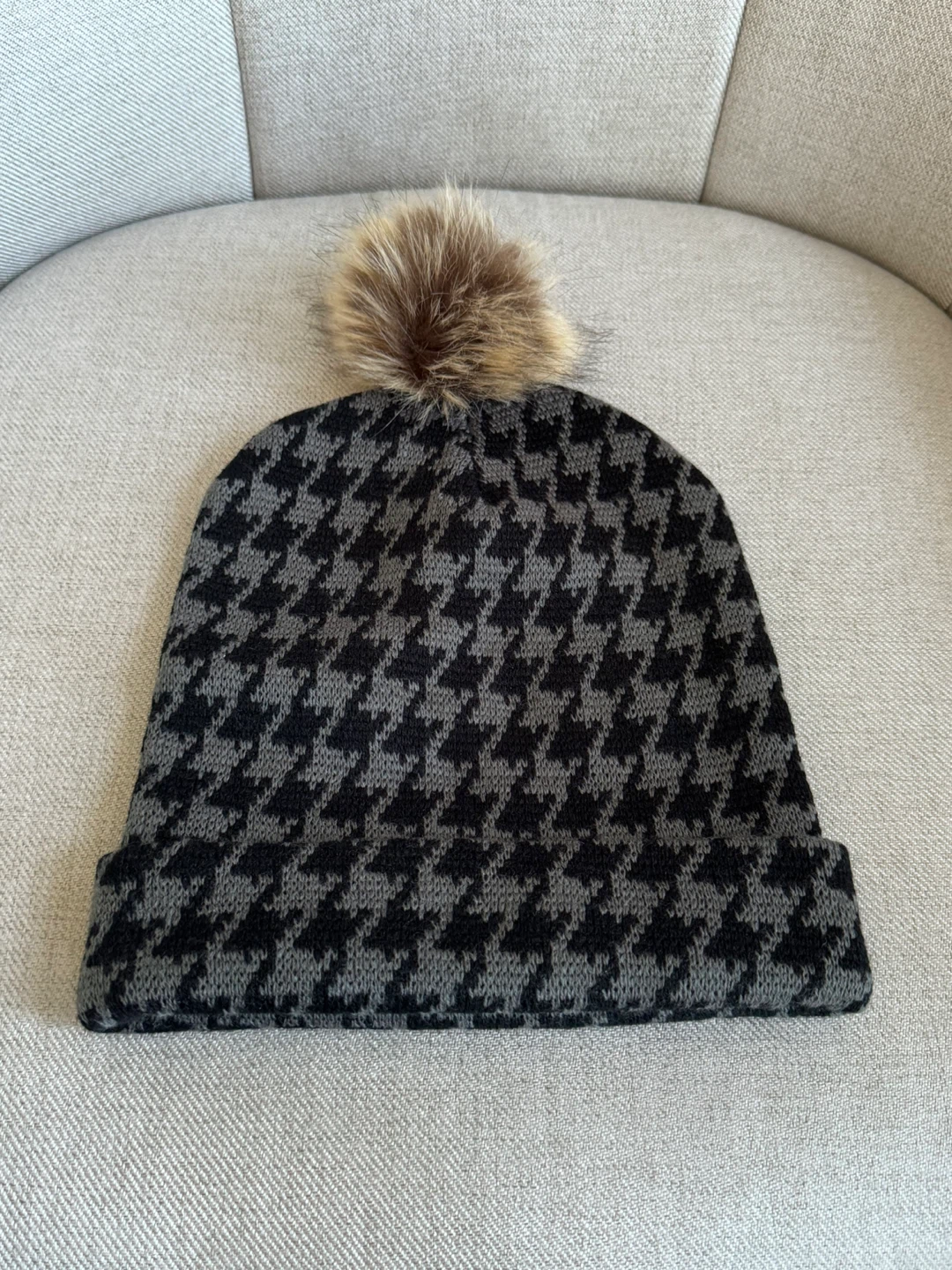 New Houndstooth Patterned Hat