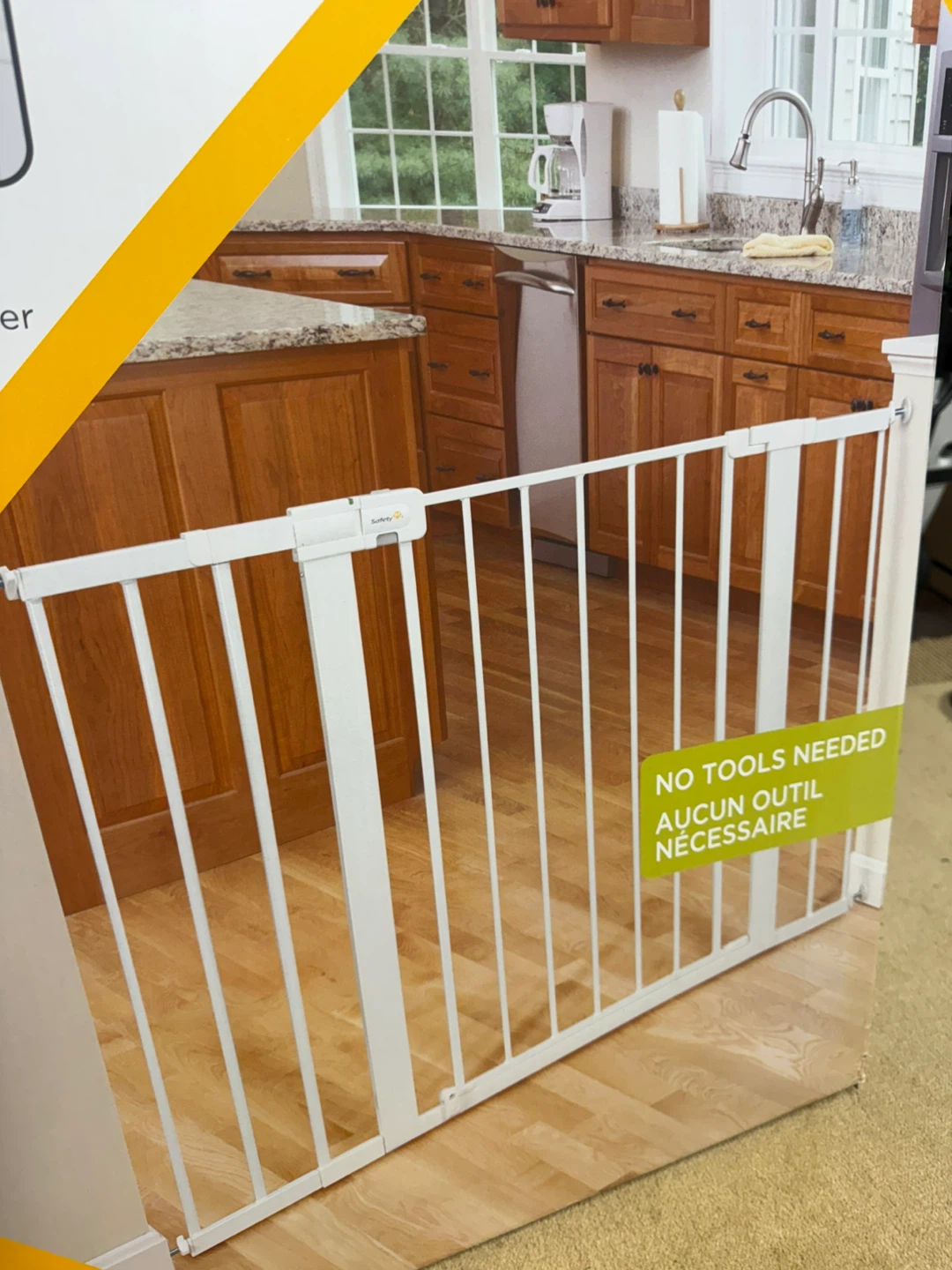 Safety 1st Easy Install Extra Tall & Wide Gate - photo 4