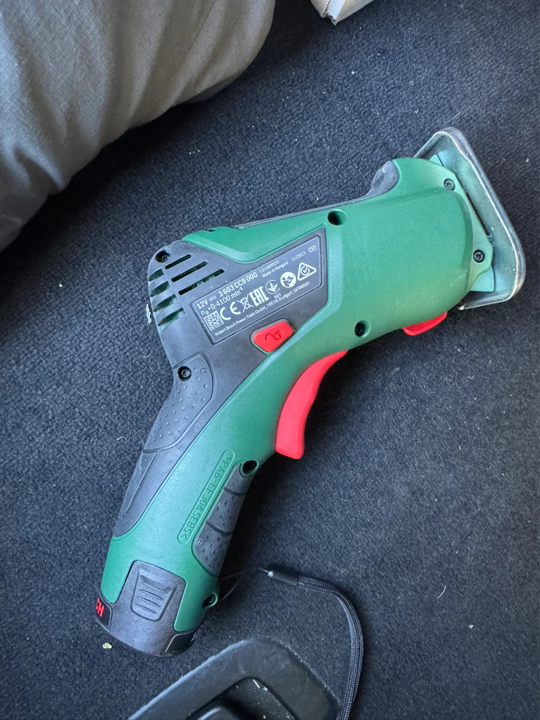 Bosch EasyCut 12 NanoBlade Cordless Saw - photo 2