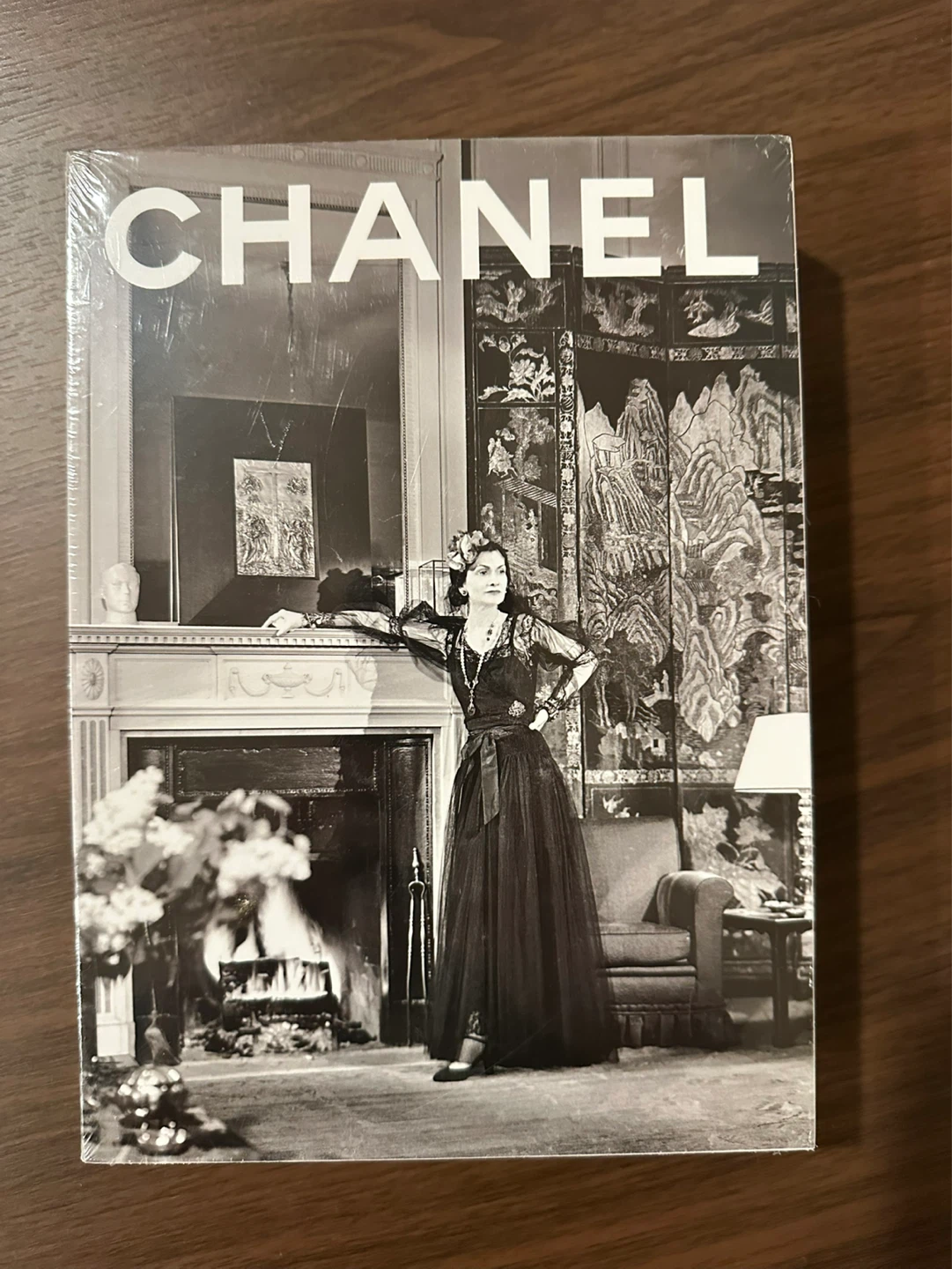 *Unopened* CHANEL 3-BOOK SLIPCASE by ASSOULINE (NEW EDITION) - photo 2
