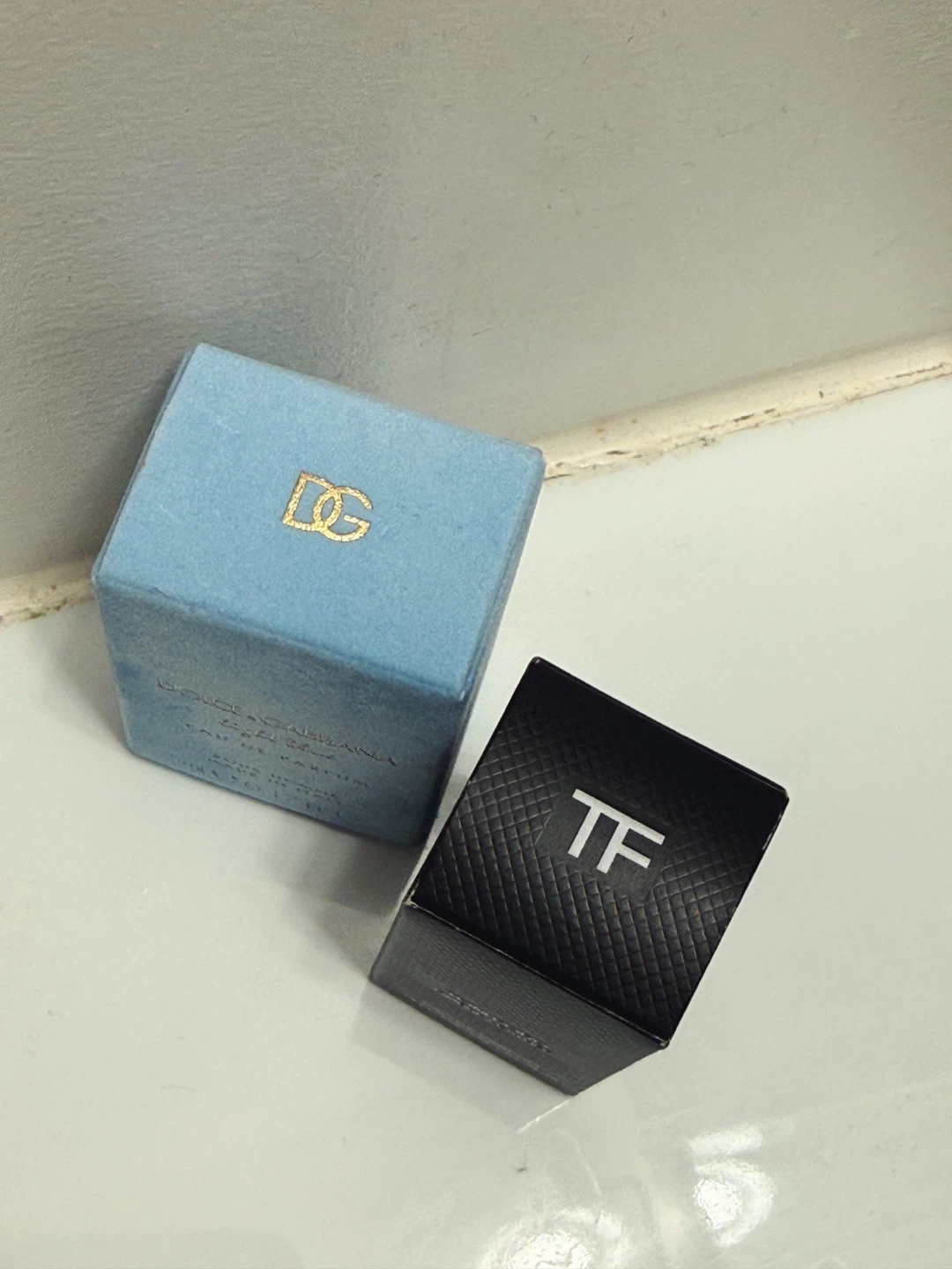 Tom Ford & Dolce & Gabbana Fragrance Miniatures(unisex) - photo 4