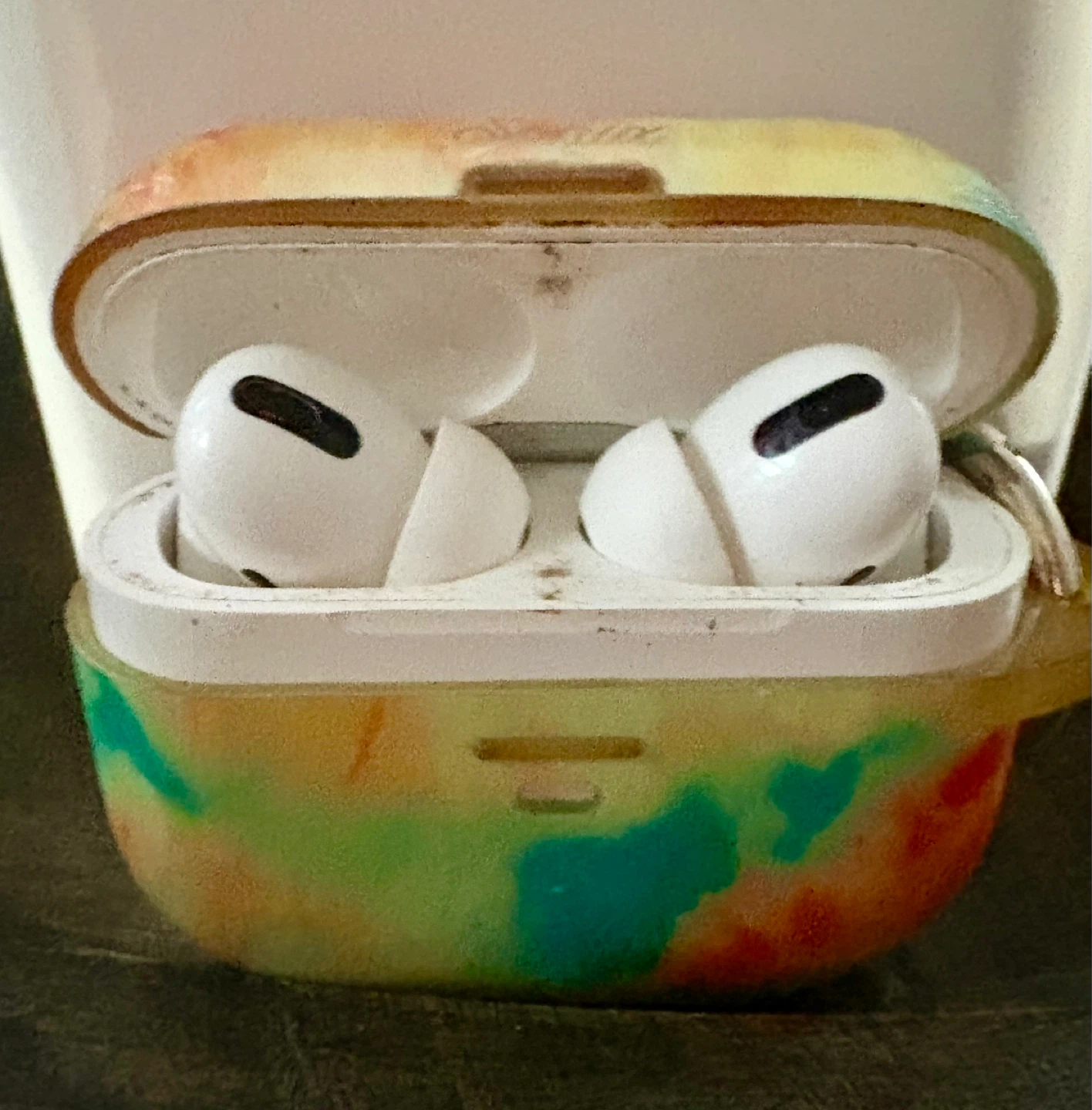 Apple AirPods Pro(1st Gen) with Charging Case