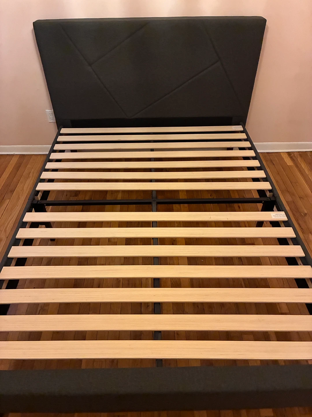 Gray Upholstered Full Size Bed Frame with Geometric Headboard - photo 2
