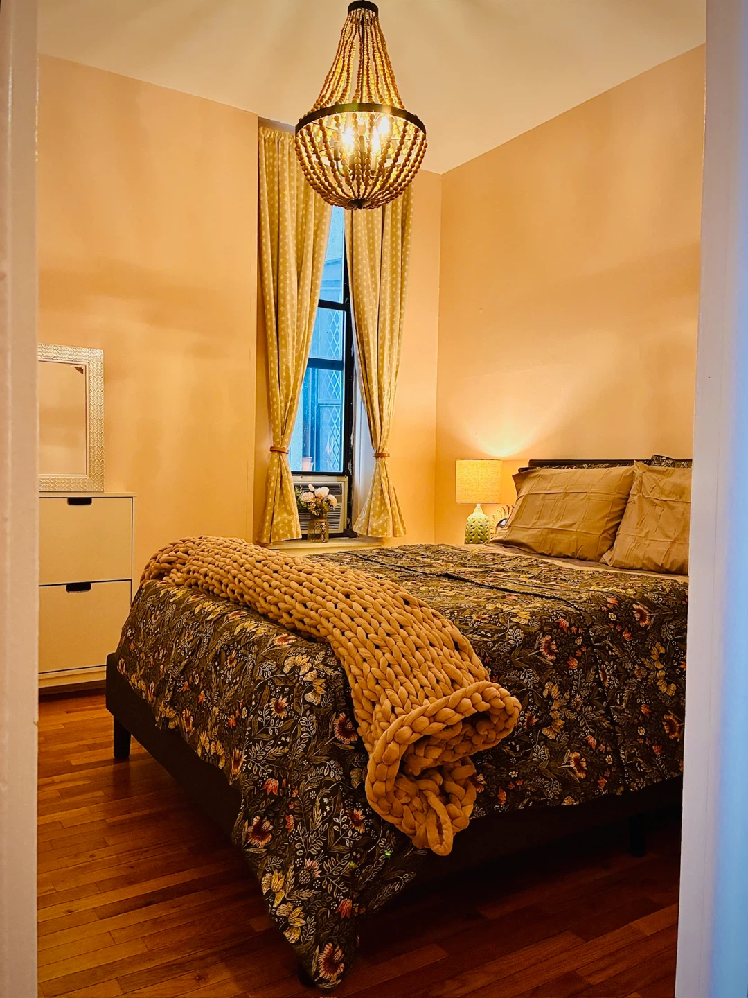 Gray Upholstered Full Size Bed Frame with Geometric Headboard - photo 4