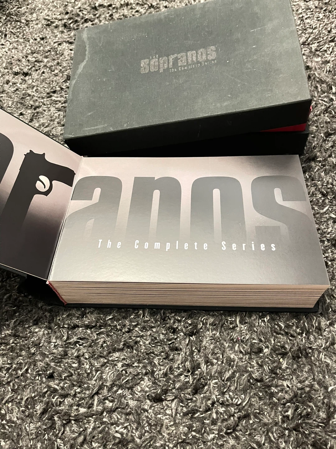 The Sopranos Complete Series Blu-ray Box Set - photo 3
