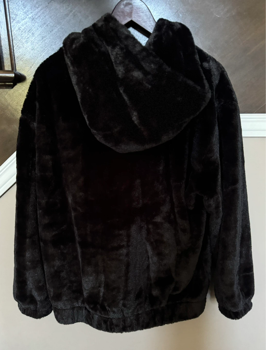 Brand New Women’s New Look Faux Fur Jacket - photo 3