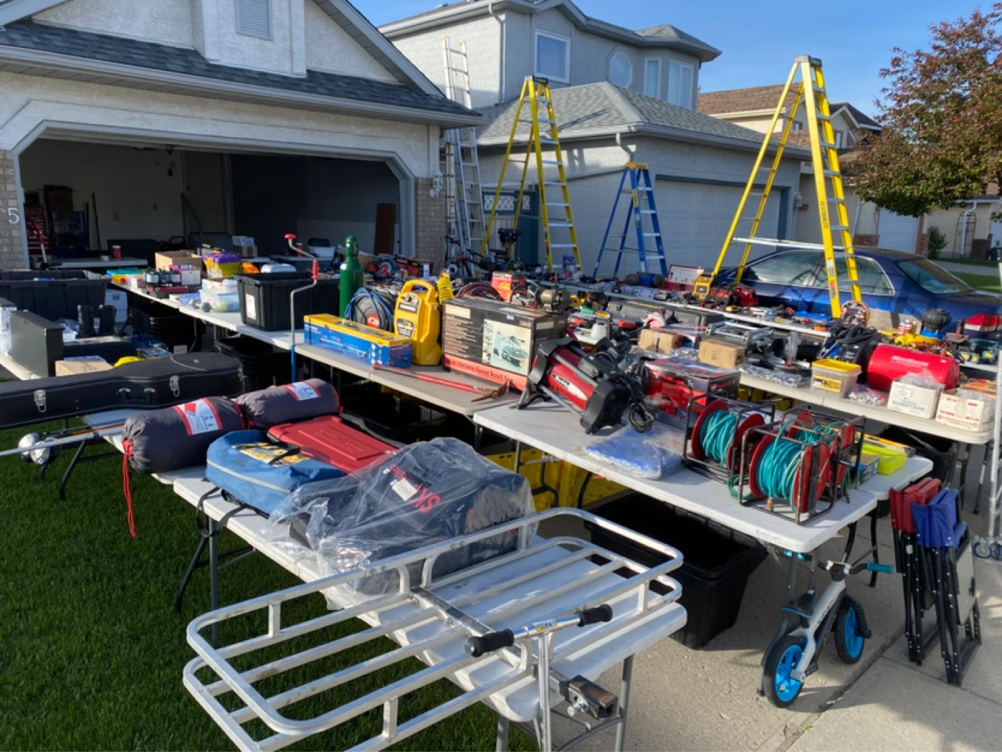 Huge garage sale Sunday June 14 8:30-6:00 945 Applewood Dr SE