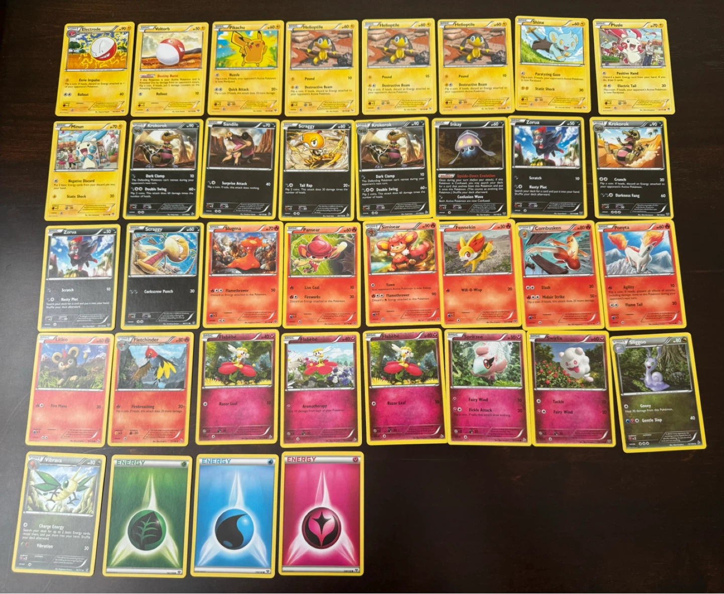 2013, 2014 and 2015 Pokemon Cards Lot - photo 3
