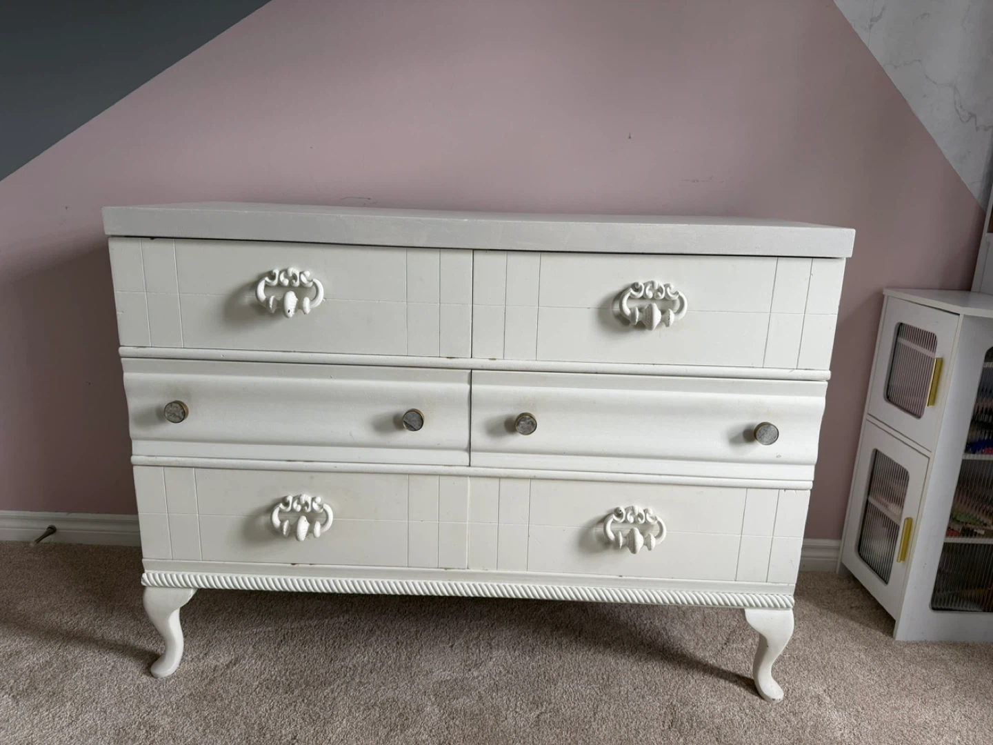 White 6-Drawer Dresser
