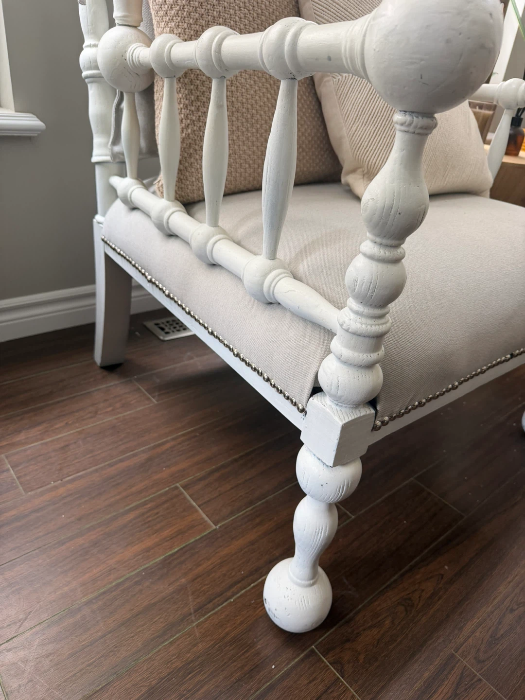 White Spindle Accent Chair - photo 3