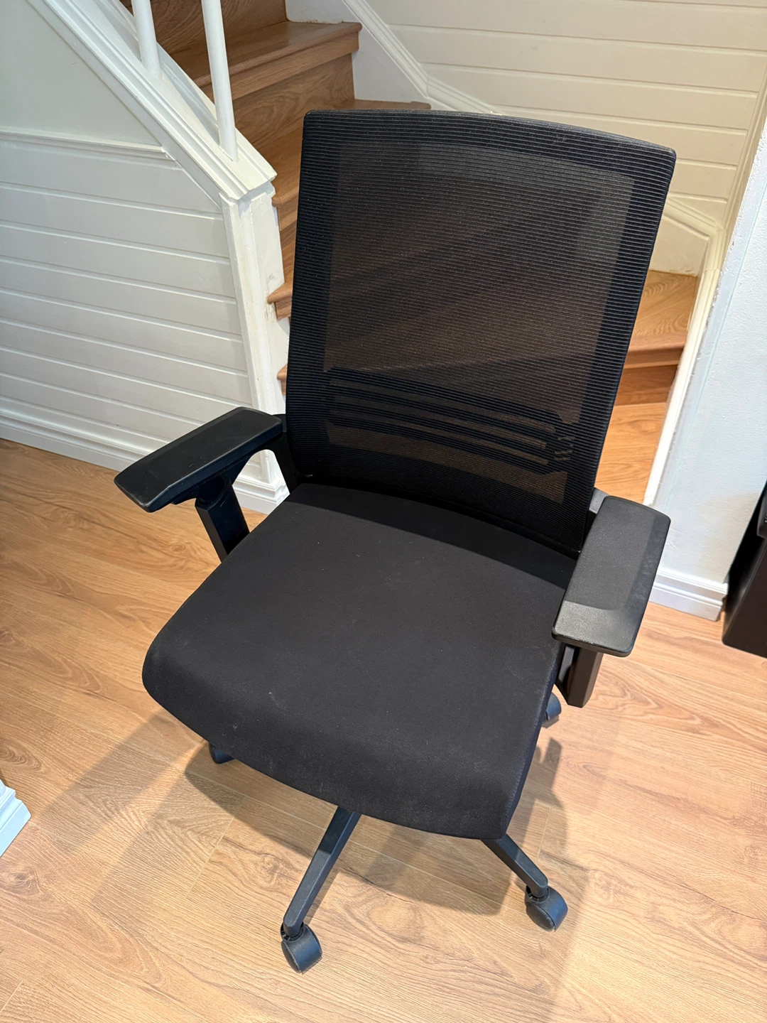 Black Mesh Office Chair - photo 5