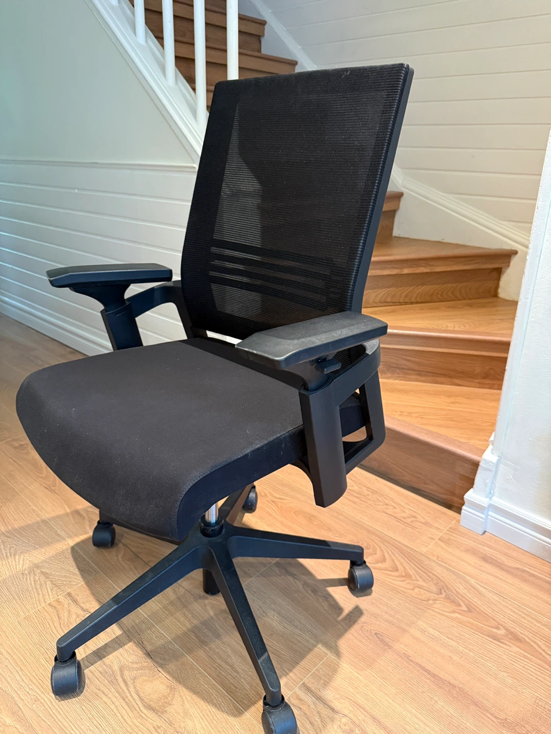 Black Mesh Office Chair - photo 3