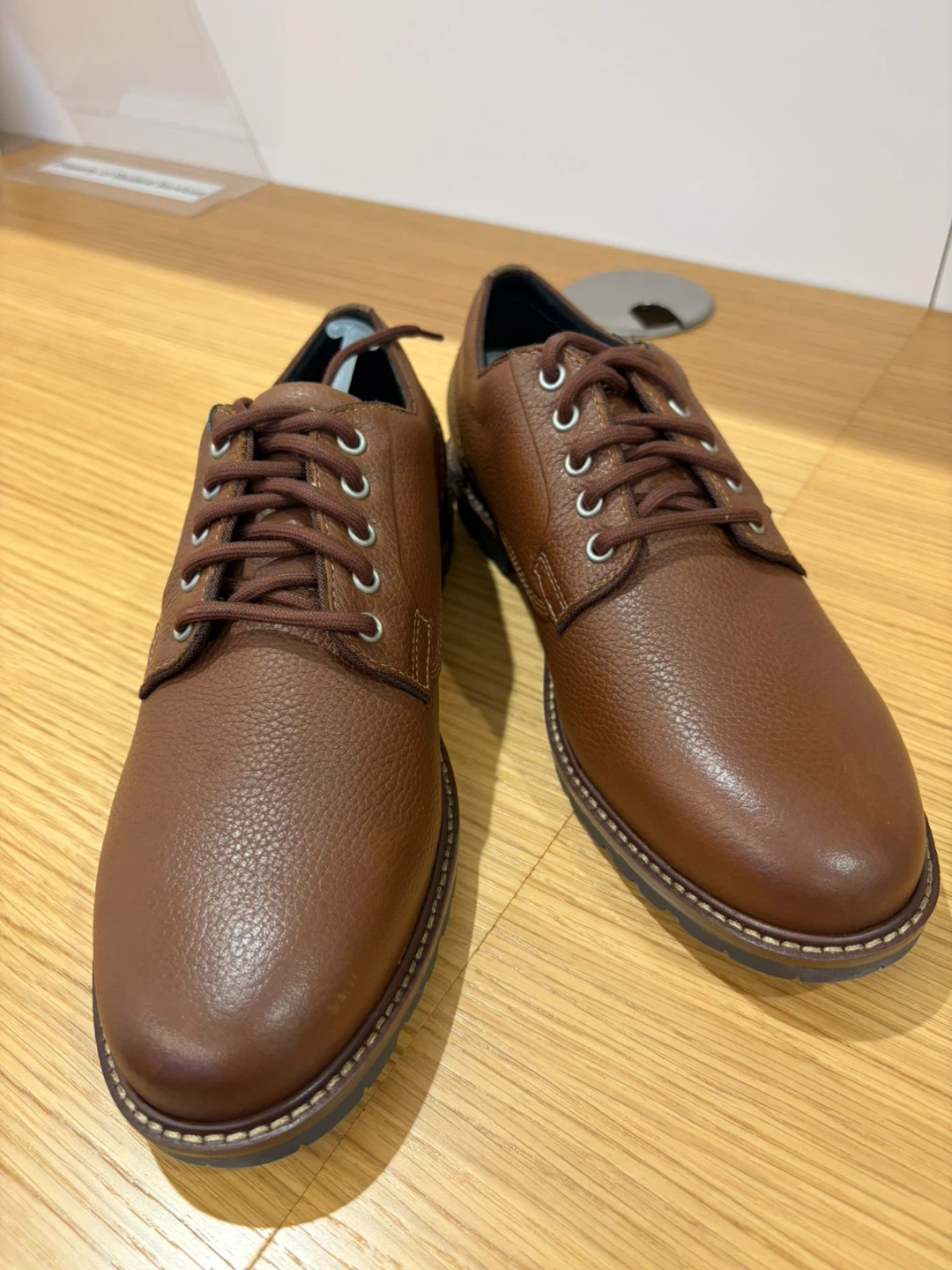 Cole Haan Midland Lug Plaintoe oxford shoes - size 8