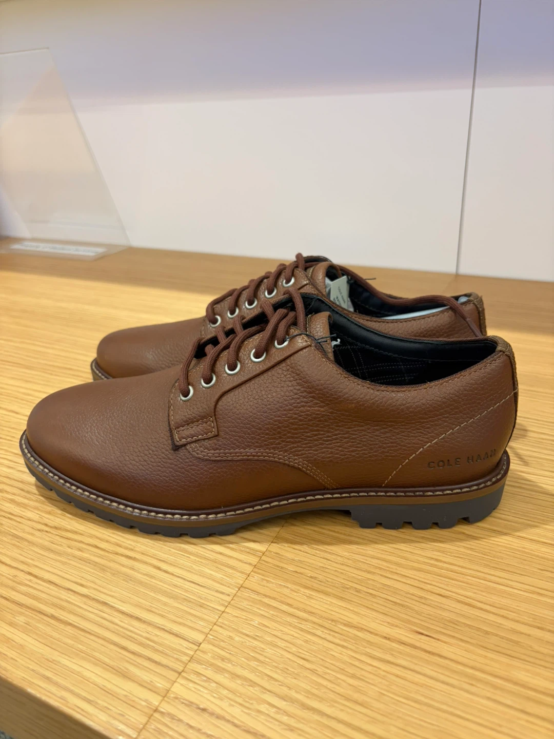 Cole Haan Midland Lug Plaintoe oxford shoes - size 8 - photo 2