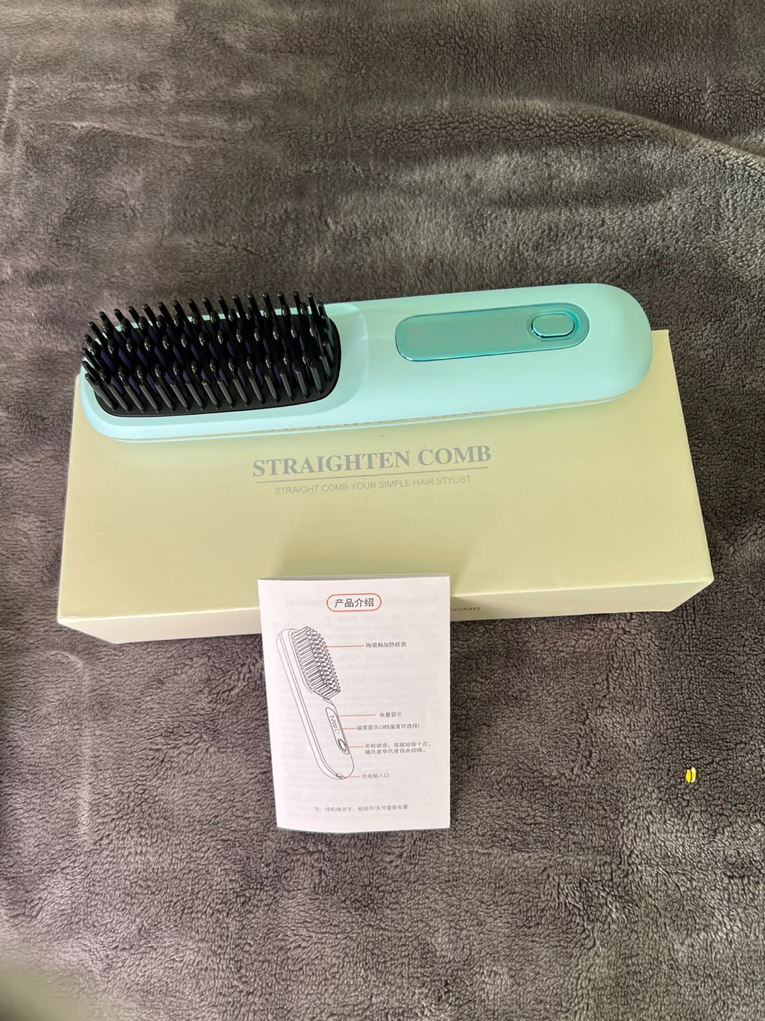 STRAIGHTEN COMB Portable Hair Straightener -NEW