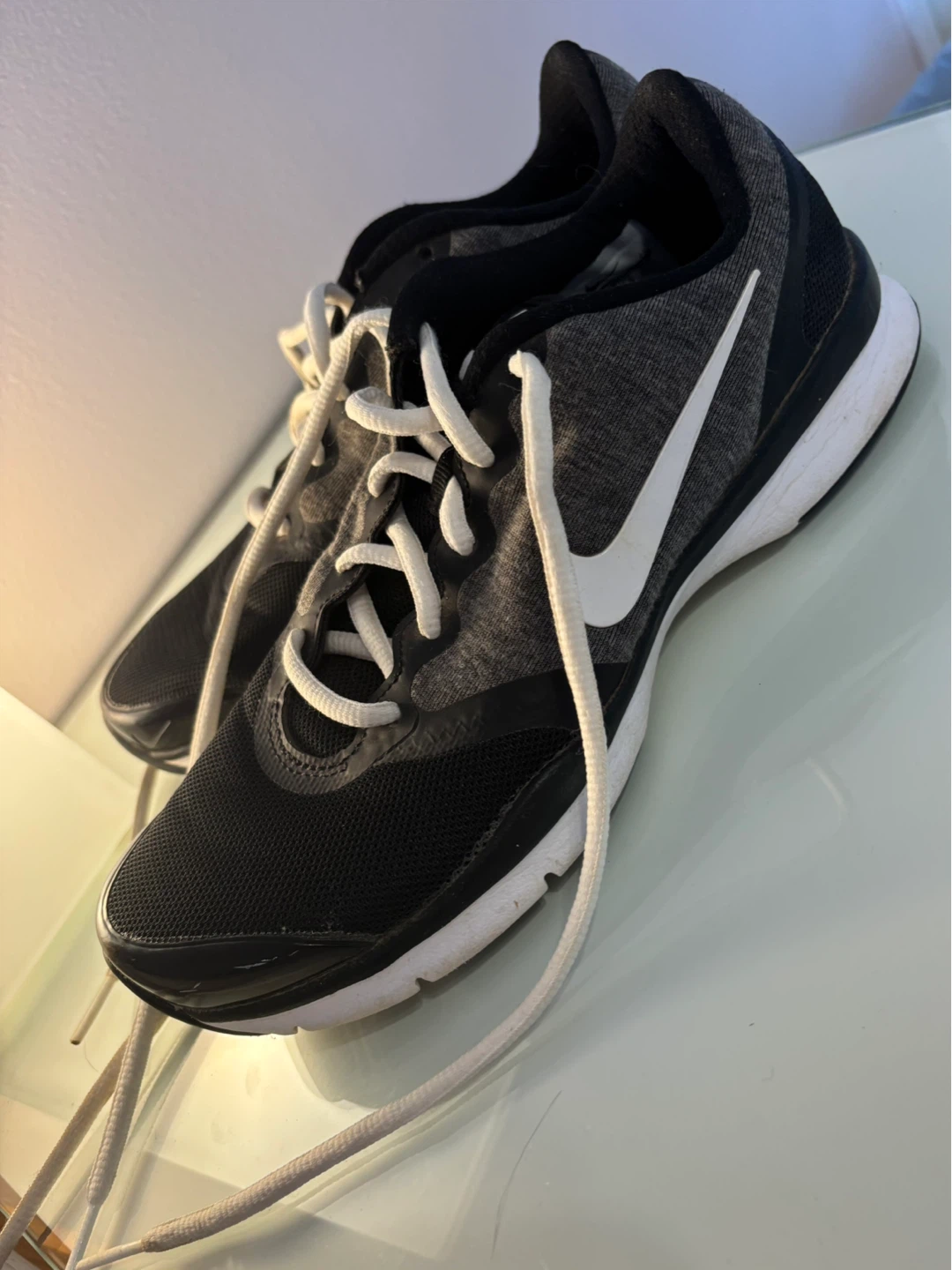 Women’s Grey and Black Nike Training Shoes - photo 3