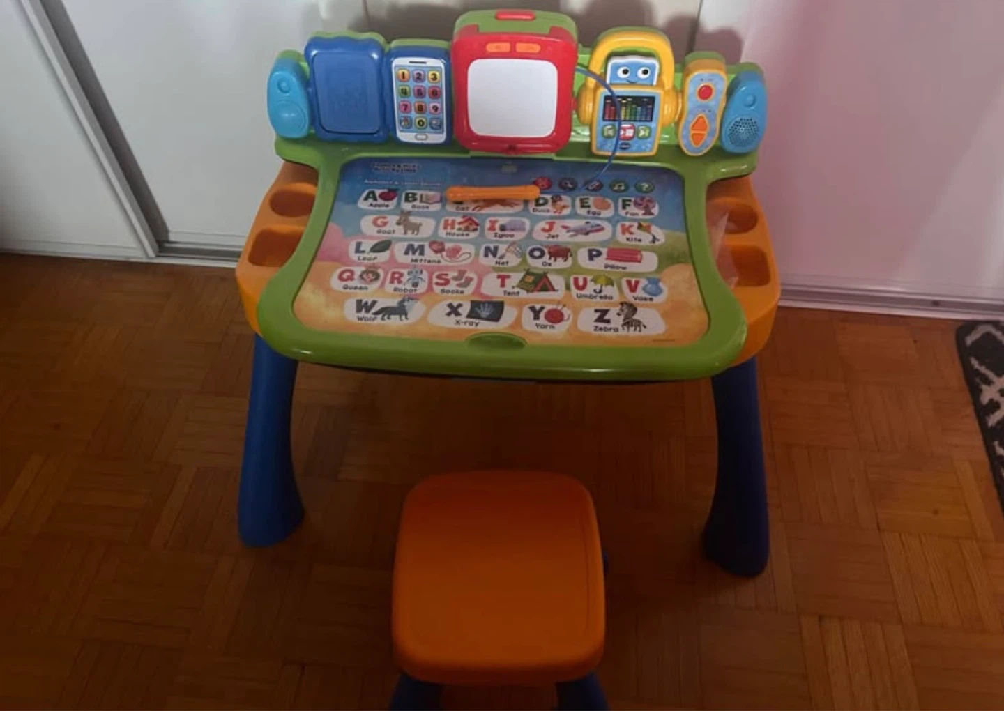 Children’s Learning Desk