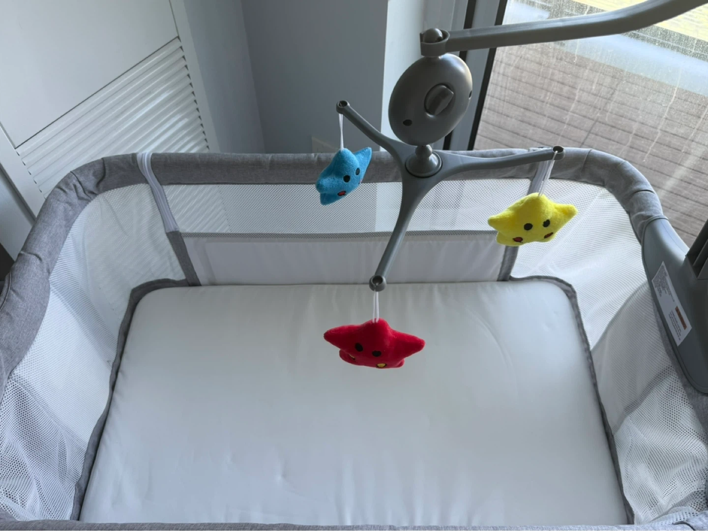 3 in 1 Baby Bassinet Bedside Sleeper - photo 2