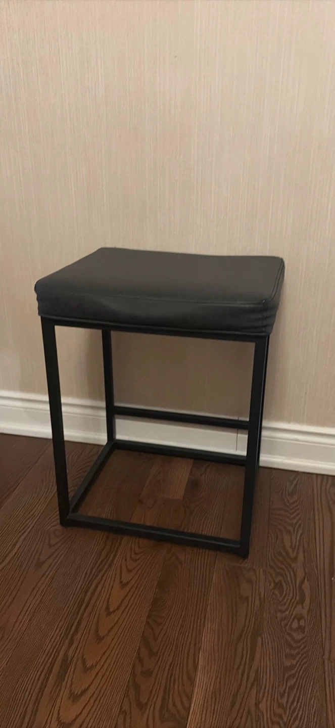2 Black/Dark Gray Countertop Stools - photo 2