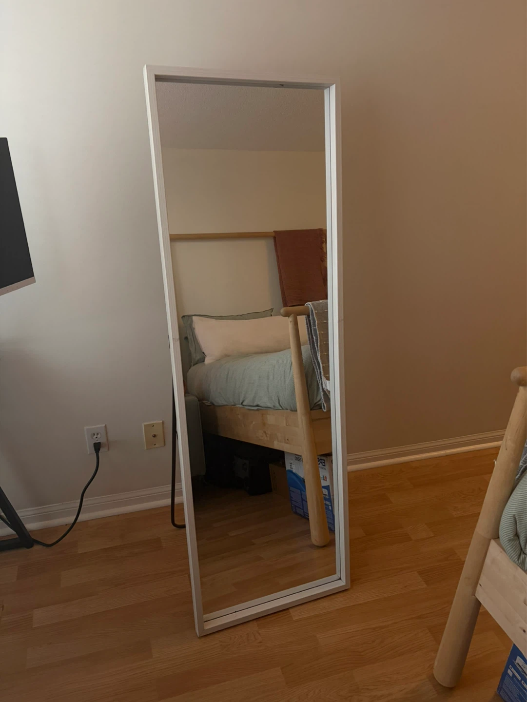 White frame mirror w/ kickstand