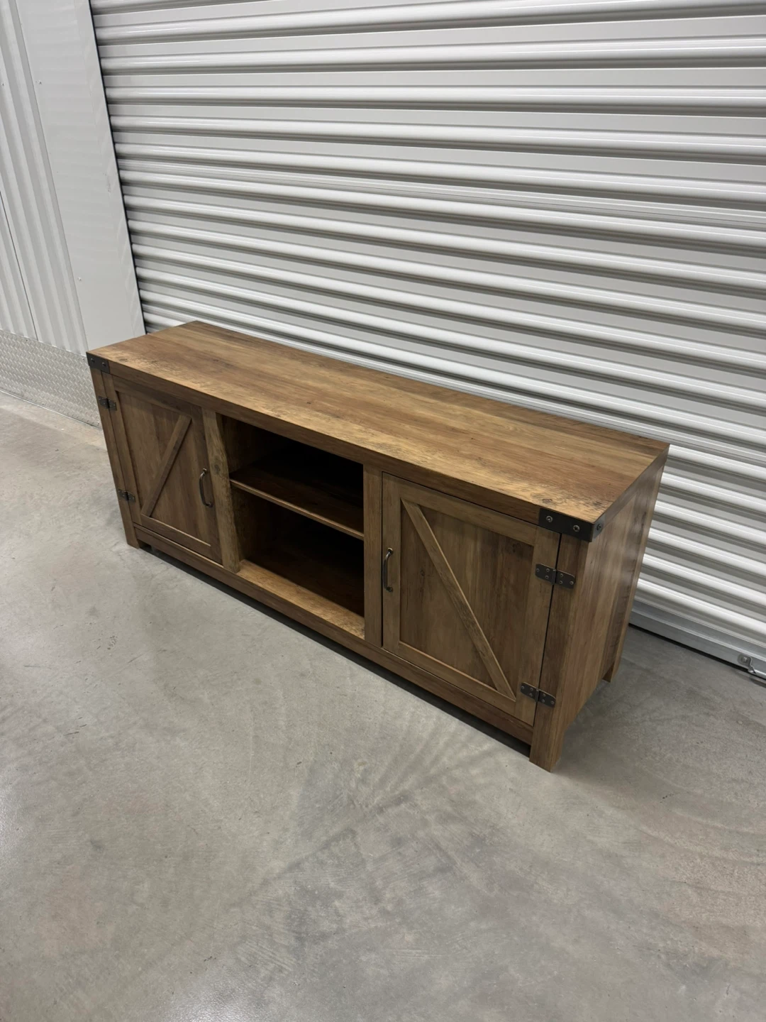 TV Stand - photo 2