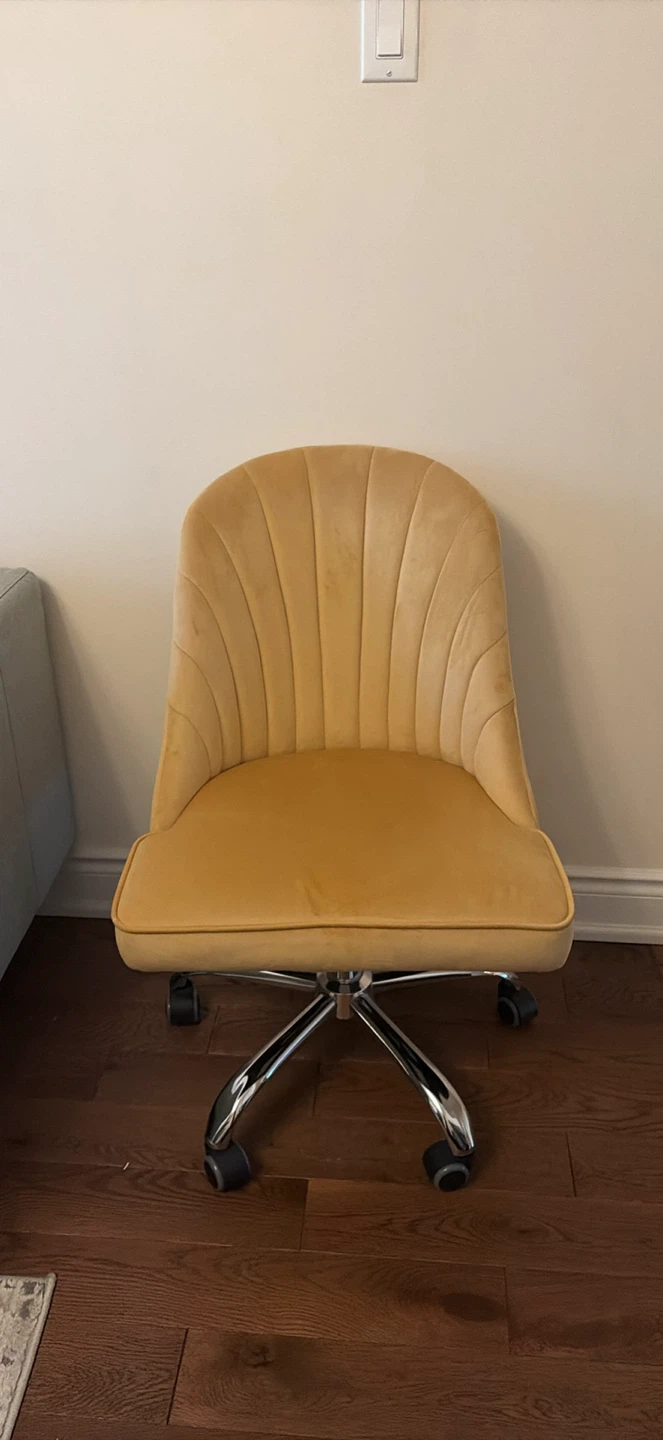 Yellow velvet desk chair on wheels - photo 2