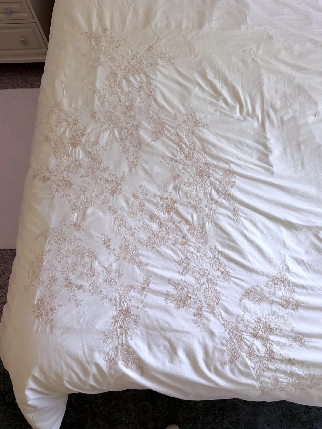Queen size 100% cotton white duvet cover with gold detail - photo 2