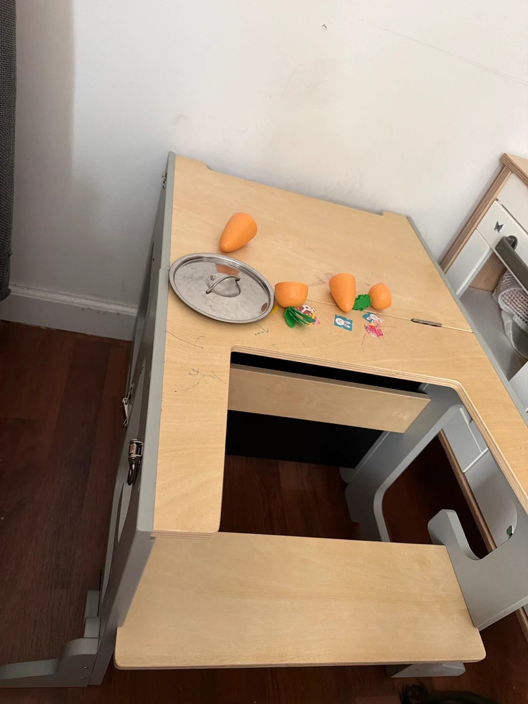 Wooden Kitchen Helper Stool with Accessories - photo 2