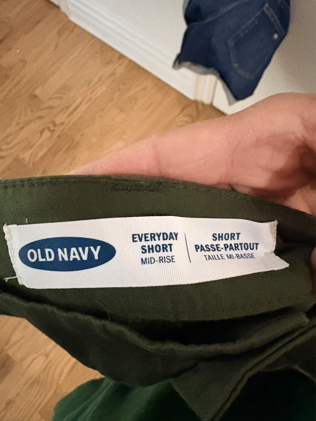 NWT Old Navy Everyday Mid-Rise Shorts Size 6 - Green - photo 3