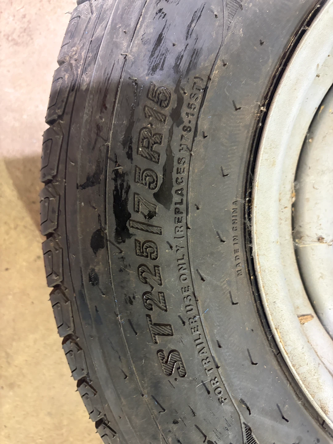 Carlisle Trailer Tire ST225/75R15 - photo 3