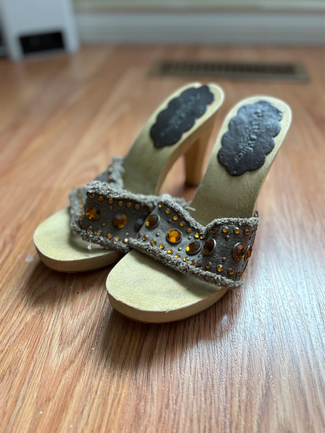 Paris Blues wooden mules with rhinestones - photo 3
