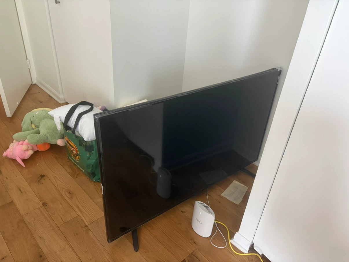 Sharp TV 55 inch - photo 2