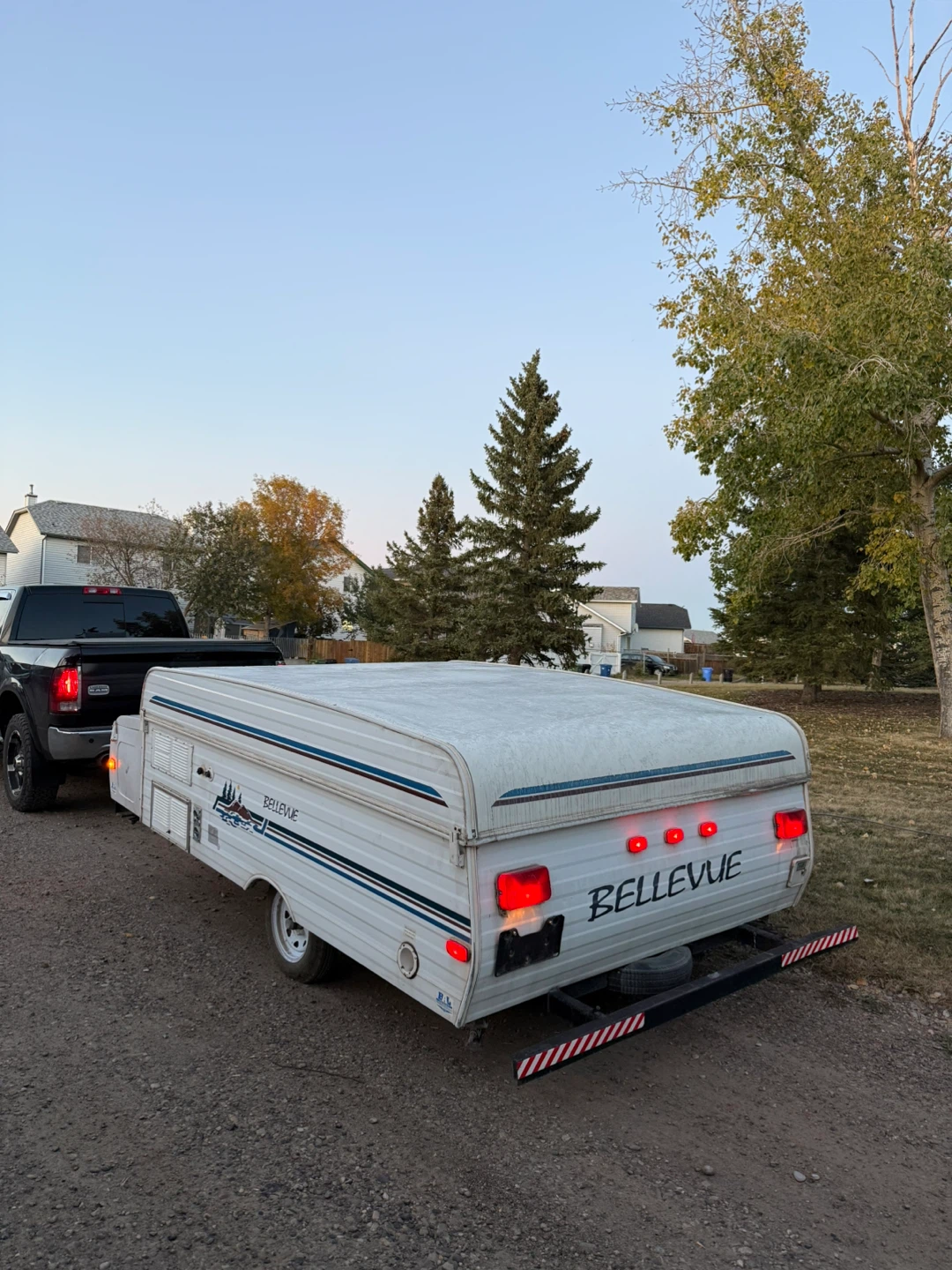 Bellevue Pop-Up Camper Trailer - photo 3