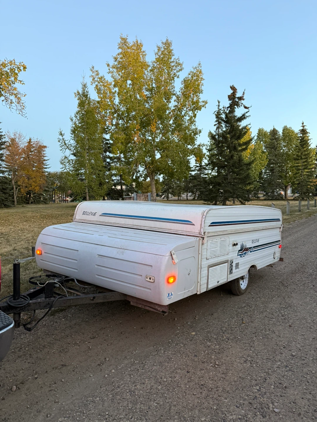 Bellevue Pop-Up Camper Trailer - photo 4
