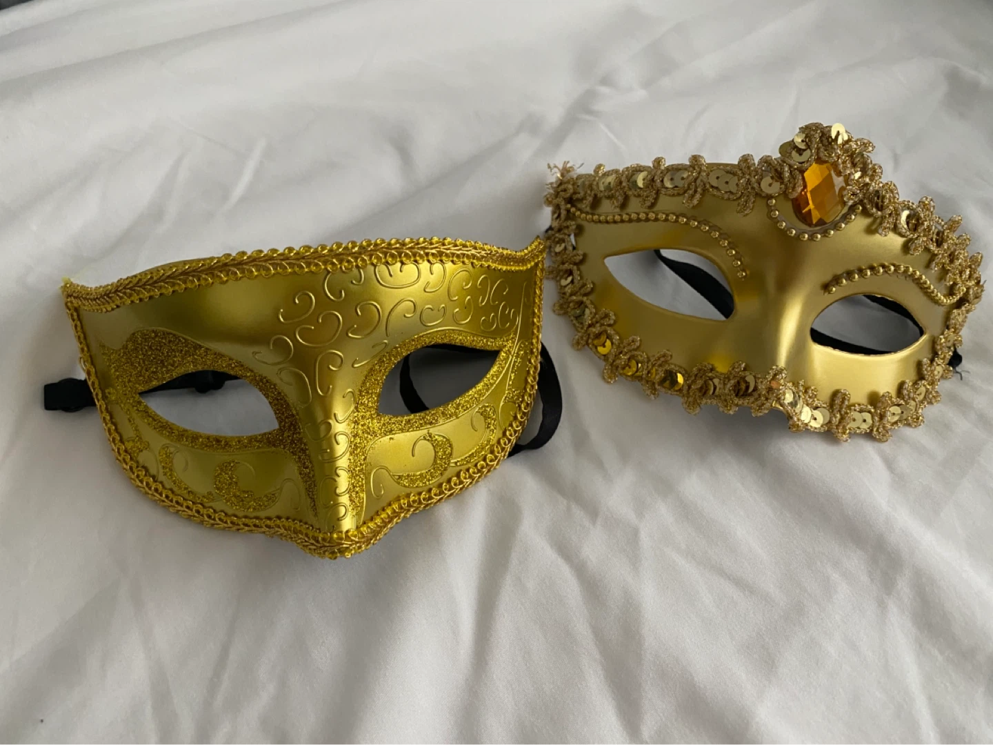Gold Masquerade Masks (2) - Decorative Party Masks
