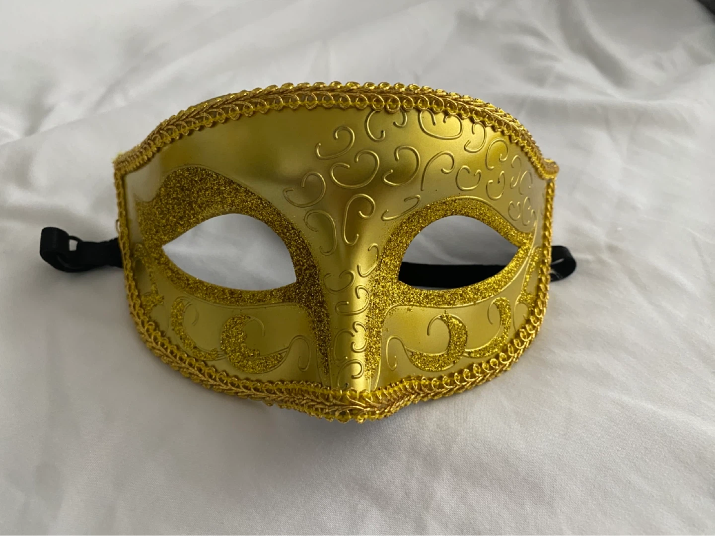 Gold Masquerade Masks (2) - Decorative Party Masks - photo 3