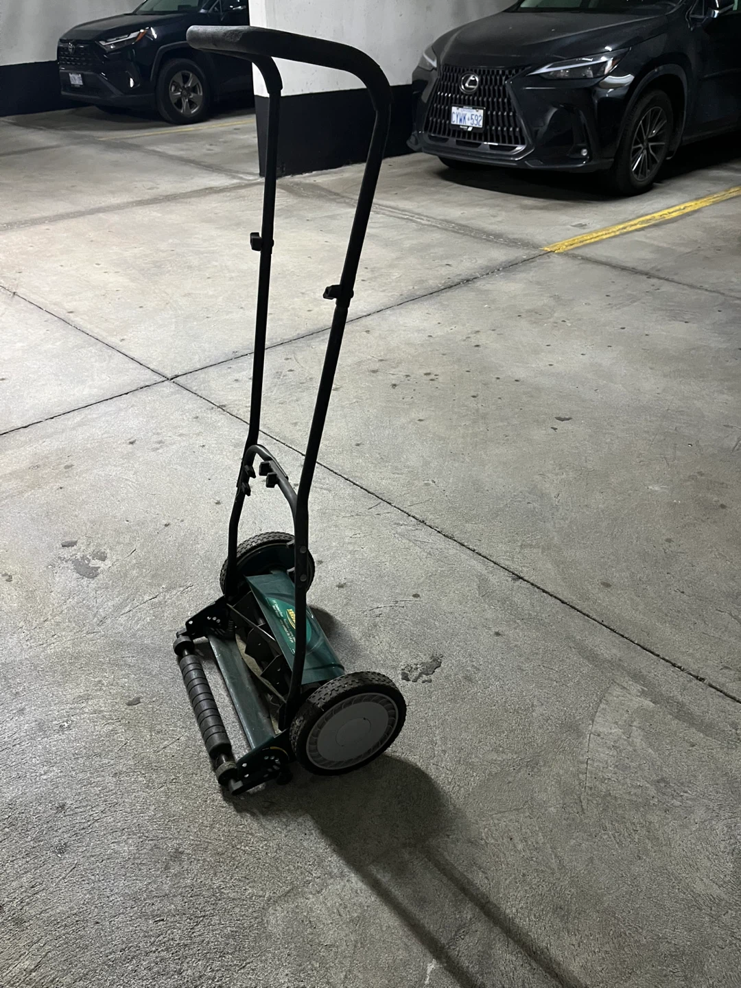 “Yardworks” Push Reel Mower - photo 2