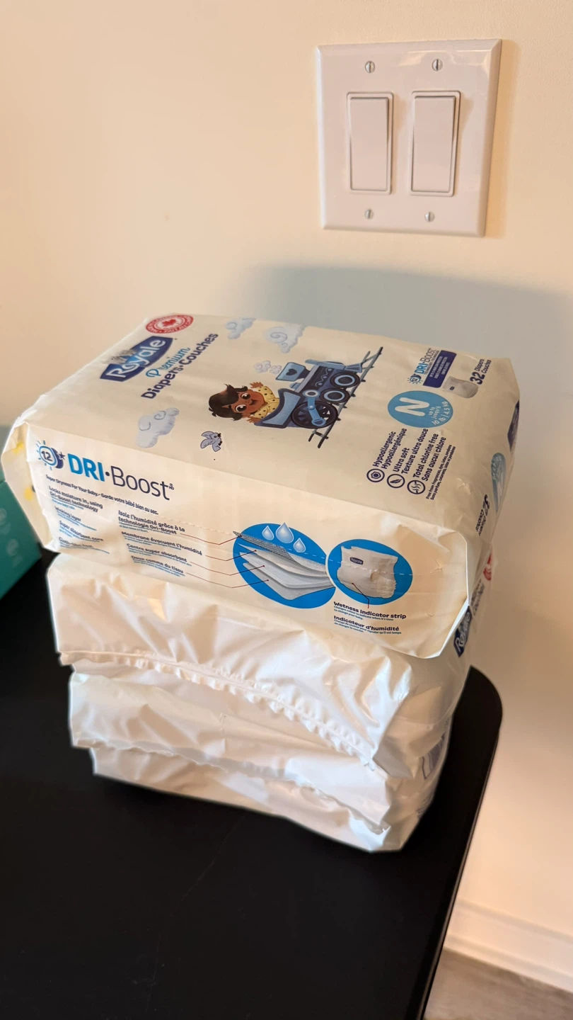 Free - Royale Premium Diapers Size N - photo 2