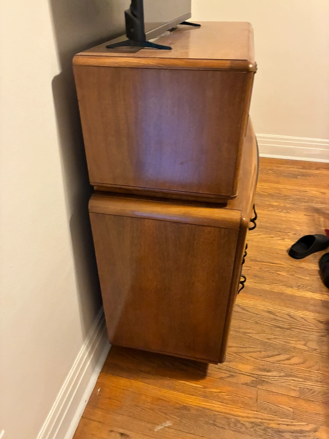 Vintage MCM Walnut Dresser - photo 4