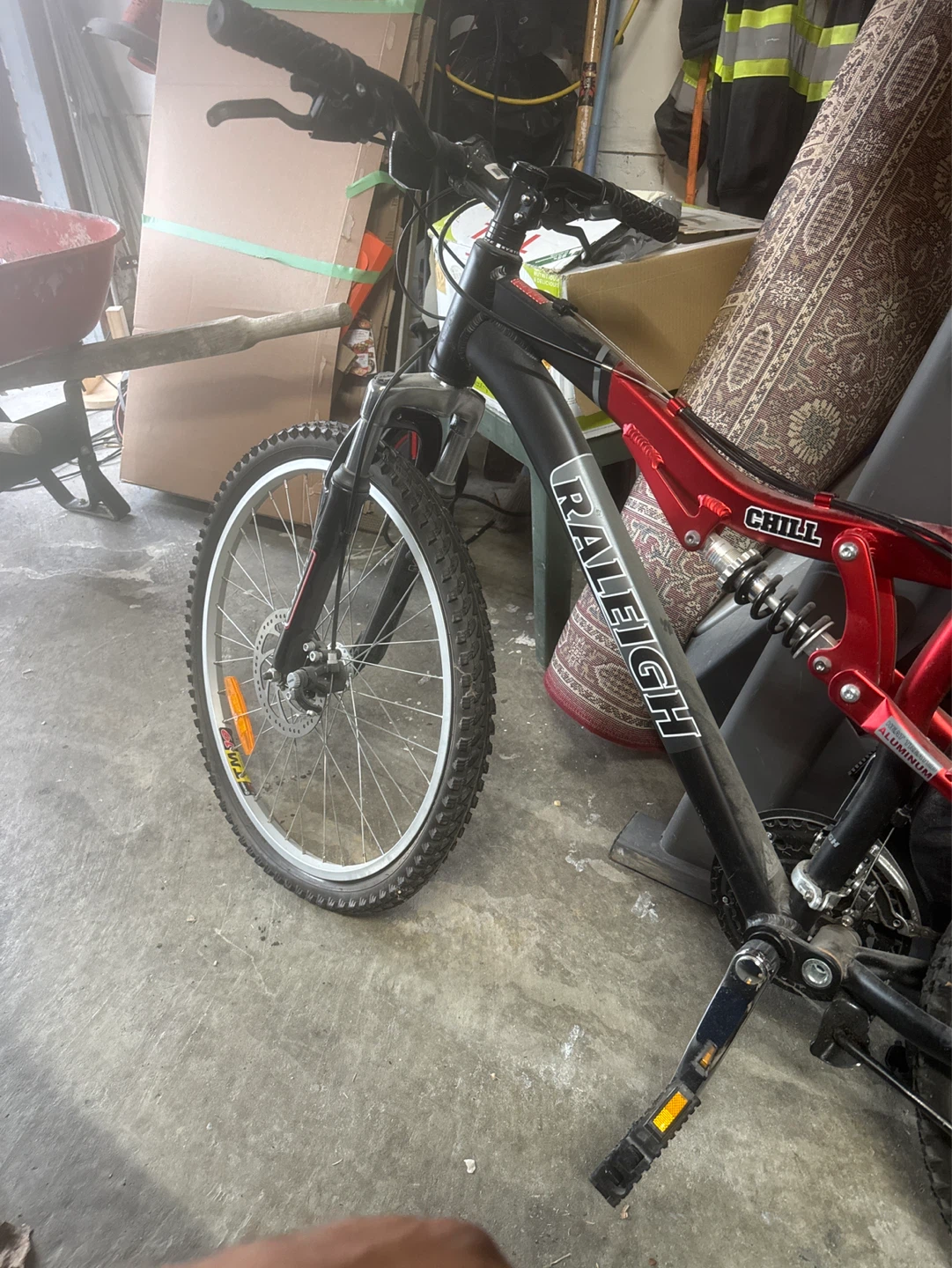 Raleigh Mountain Bike - photo 3