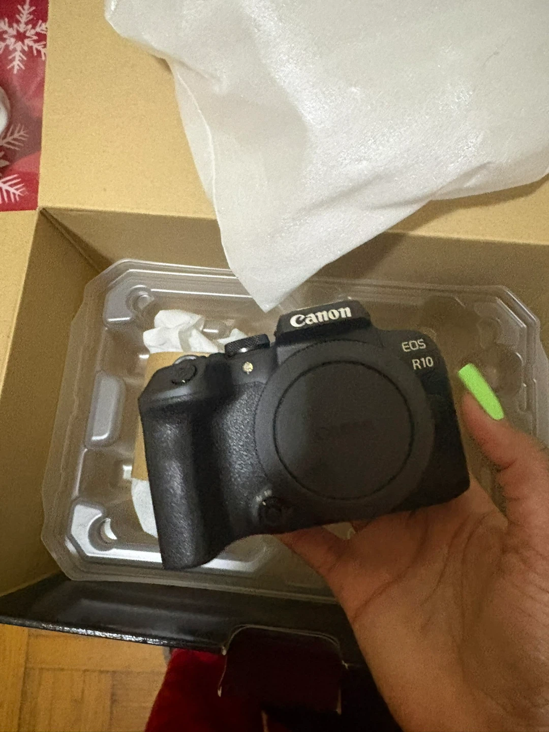 Canon EOS R10 Mirrorless Camera with Lens - photo 3