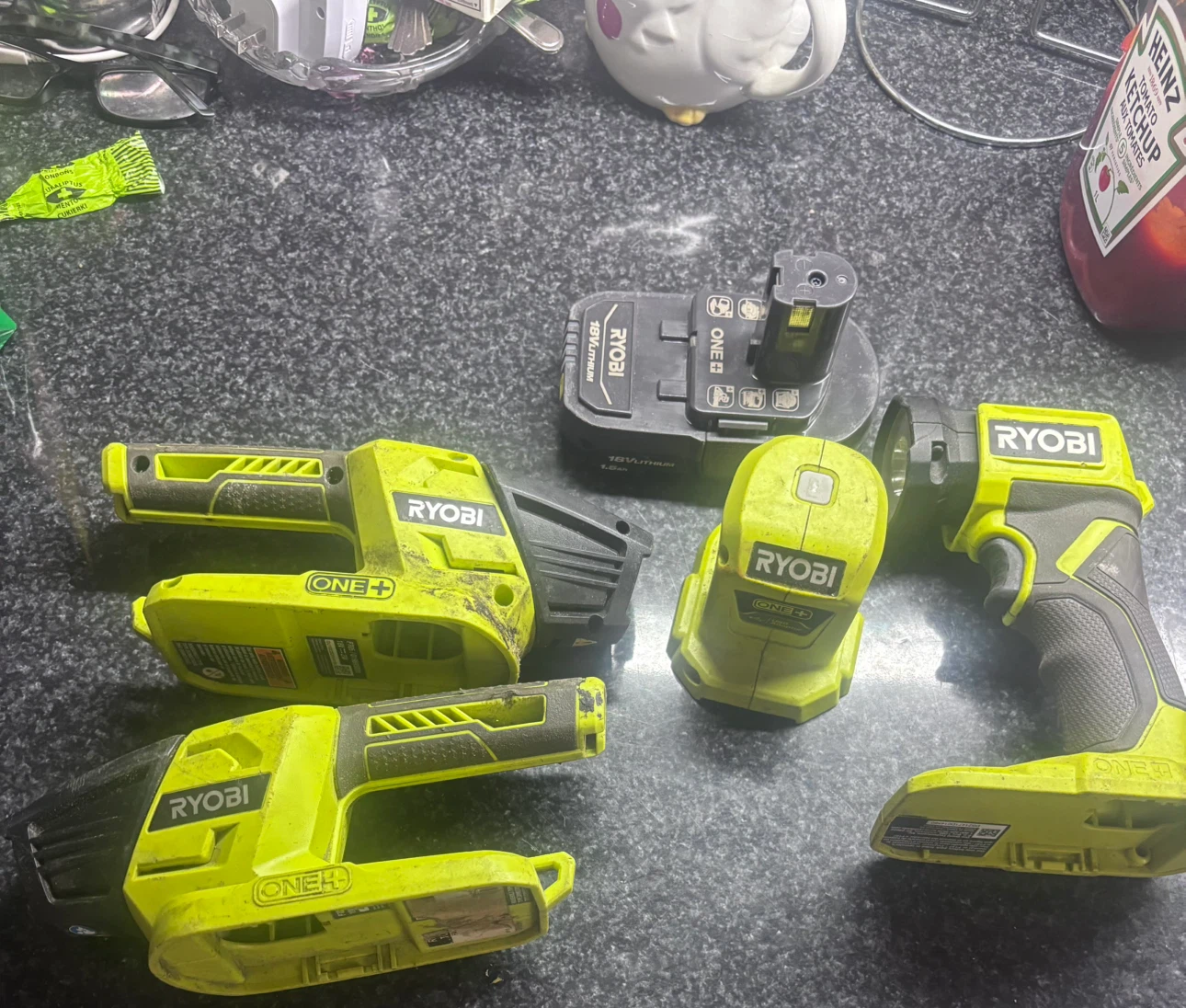 Ryobi lights and one battery