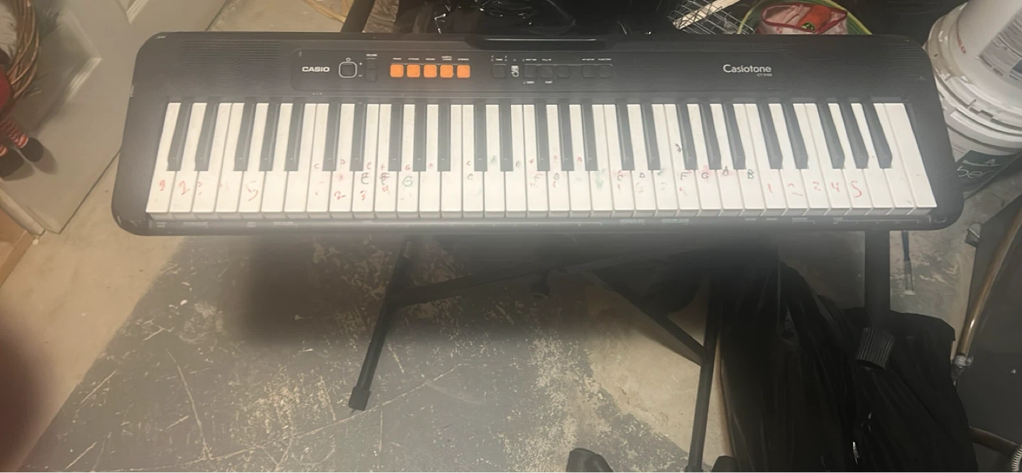 Casio CT-S100 Casiotone Keyboard