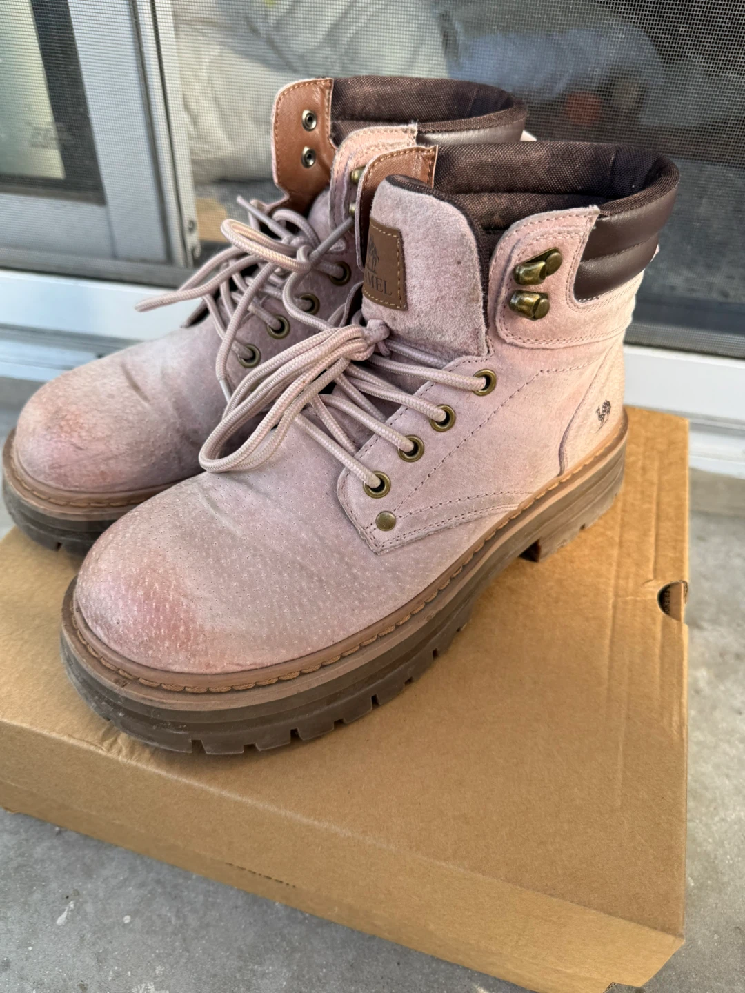 Women Camel Boots - Pink Suede size 8.5